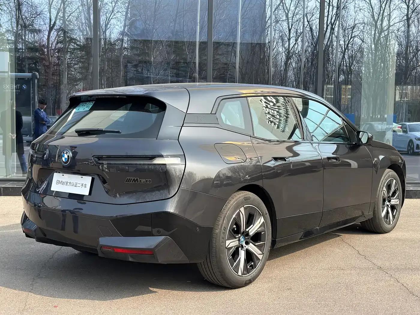 BMW iX M60 2023 M60 — миниатюра 4