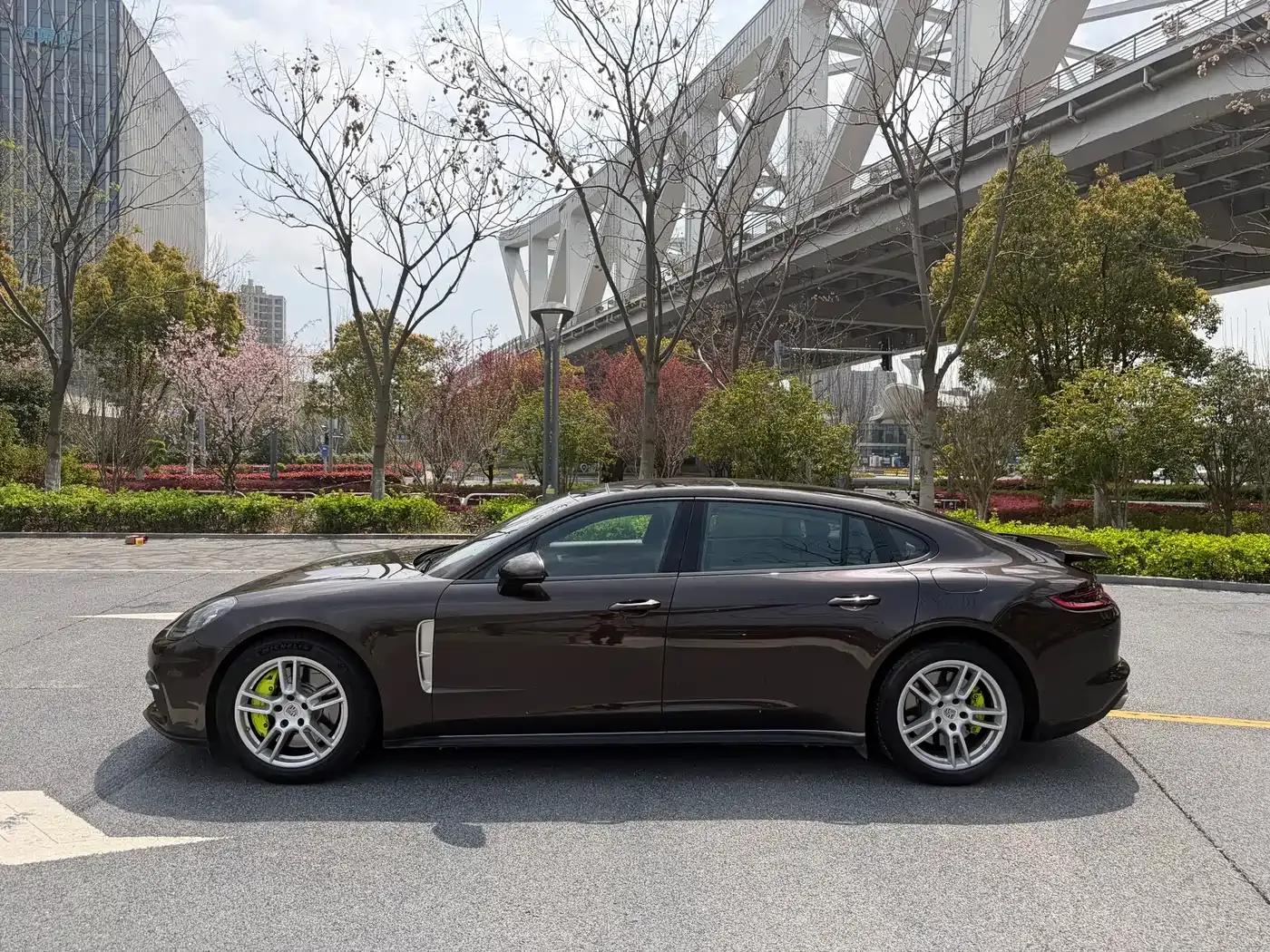 2017 Panamera 4 E-Hybrid Executive Long Wheelbase 2.9T — миниатюра 4