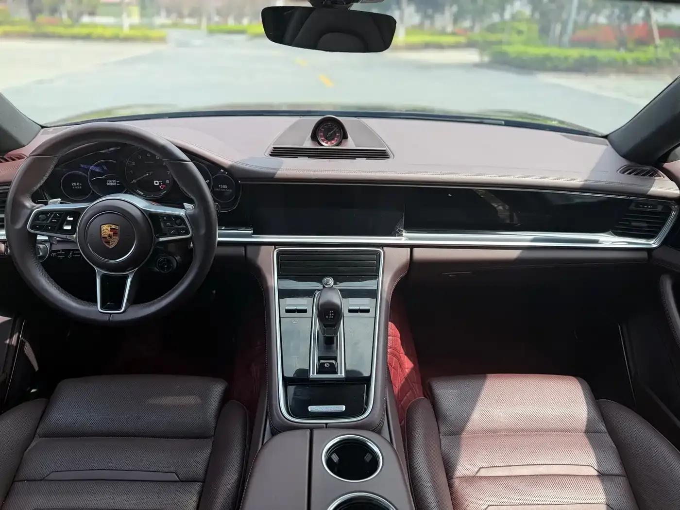 2017 Panamera 4 E-Hybrid Executive Long Wheelbase 2.9T — миниатюра 8