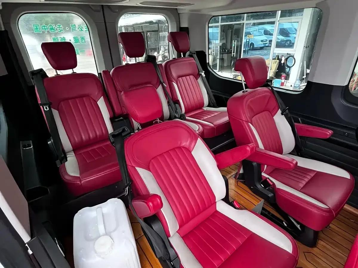 Ford Transit T8 2024 T8 2.3T Diesel Manual Mid-Wheelbase Mid-Roof 9-Seater Business Travel Edition 2/2/2/3 — миниатюра 6
