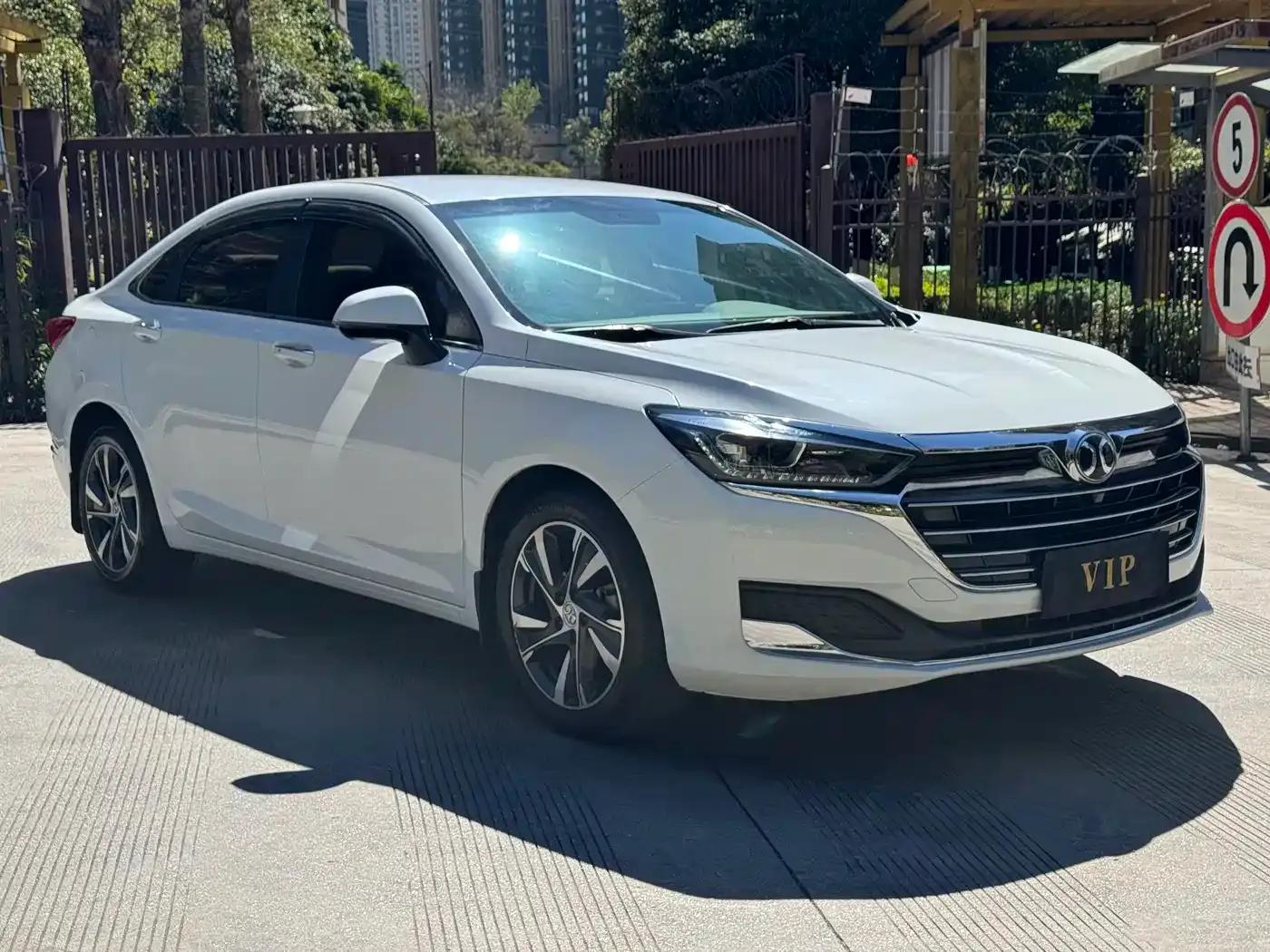 Beijing U7 2019 1.5T Manual Elite Edition (National V Emission Standard) — миниатюра 3