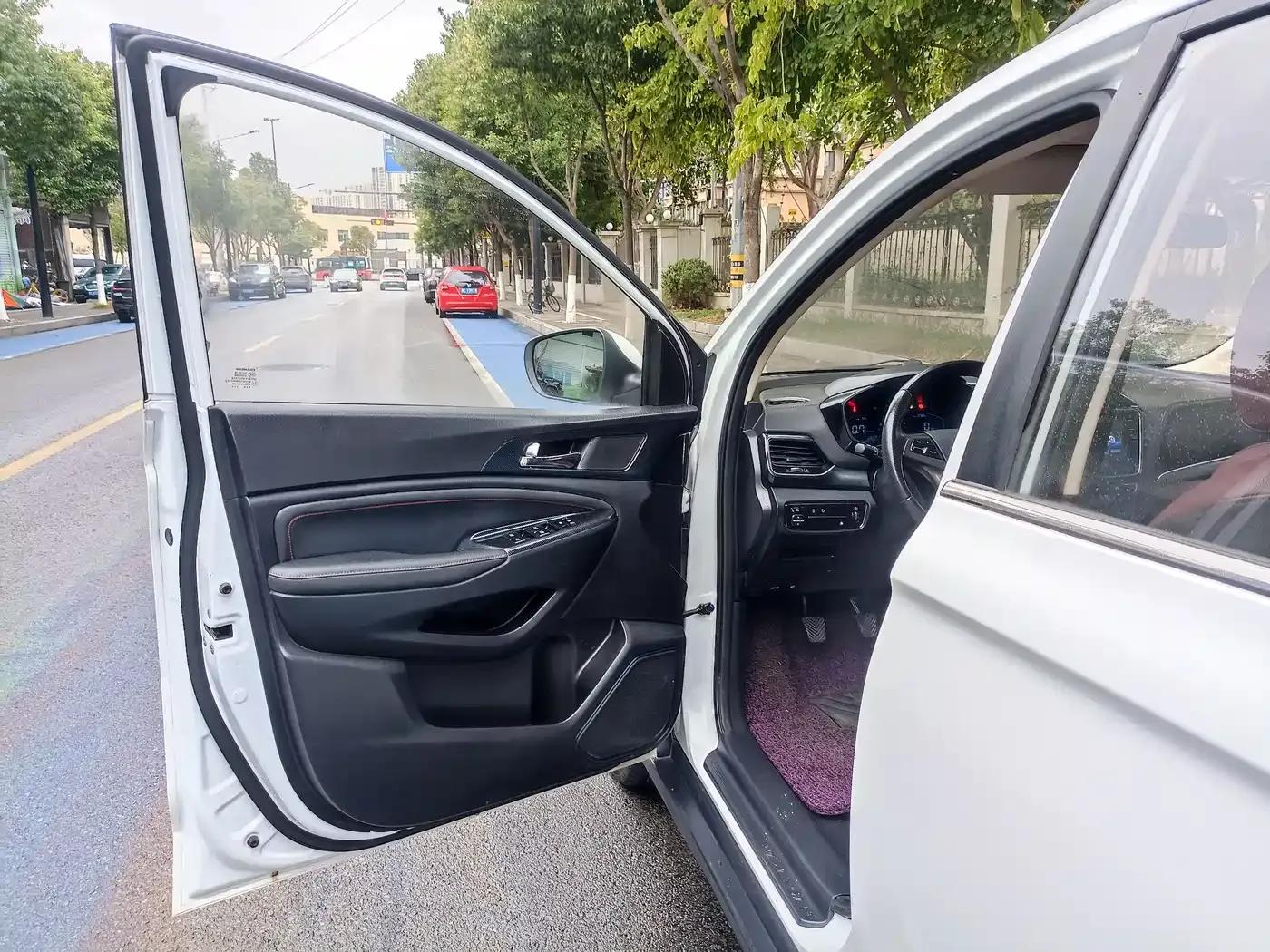 Changan Oushang A800 2018 1.6L Manual Smart Network Model — миниатюра 16