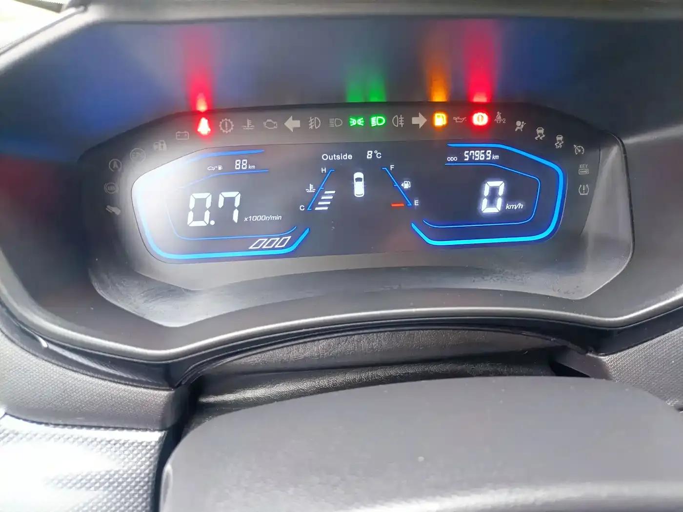 Changan Oushang A800 2018 1.6L Manual Smart Network Model — миниатюра 22