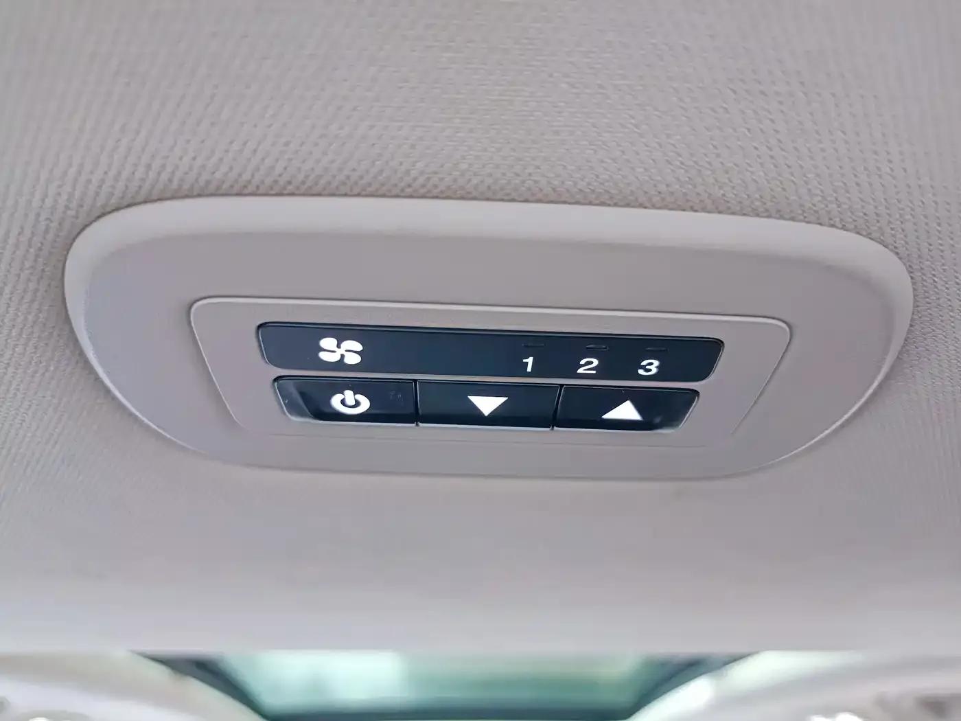 Changan Oushang A800 2018 1.6L Manual Smart Network Model — миниатюра 33
