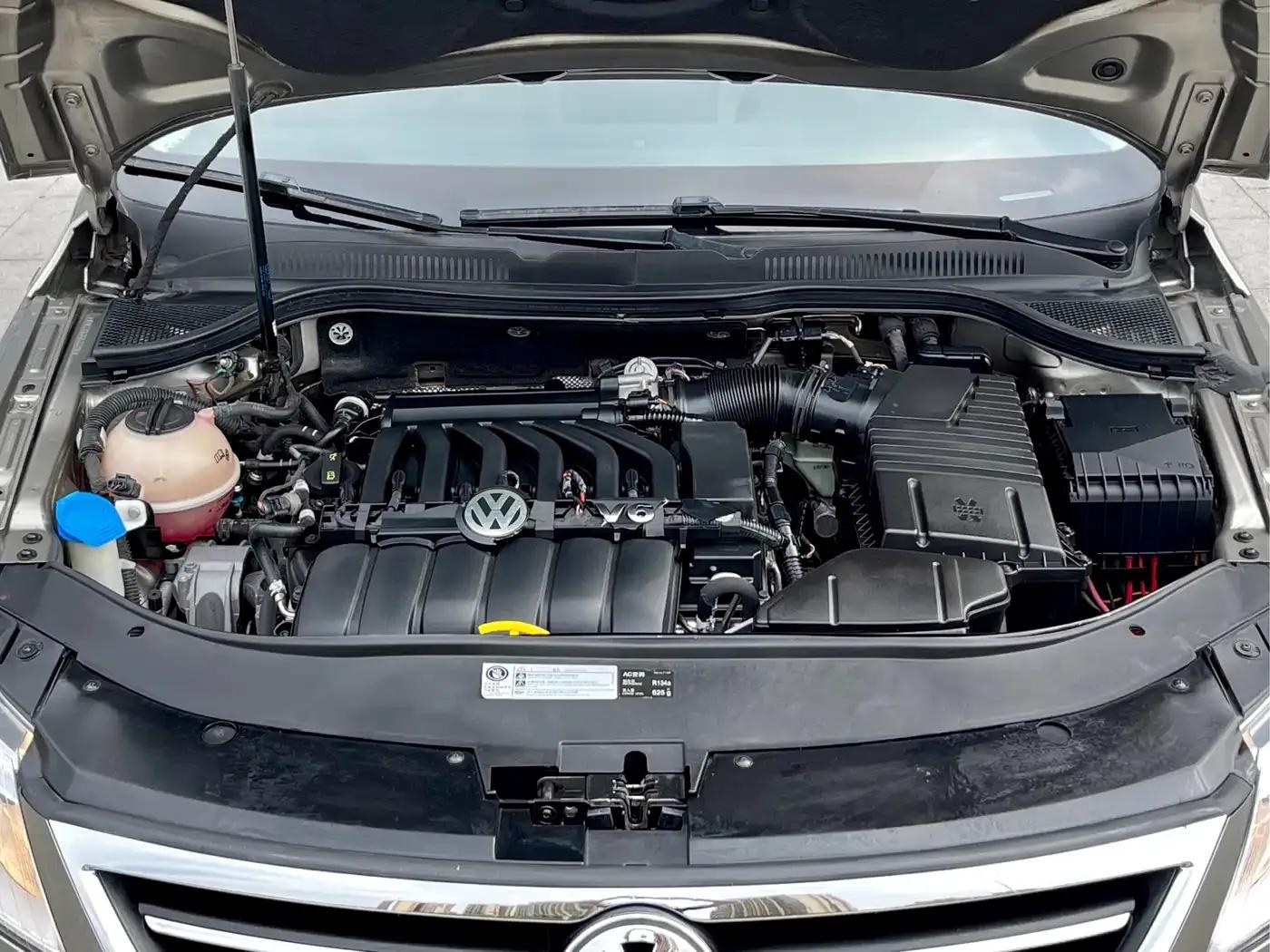 Volkswagen CC 2012 3.6FSI R-Line — миниатюра 8