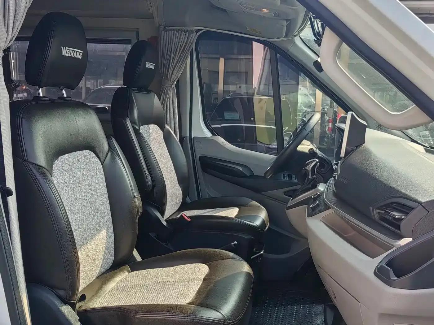 SAIC MAXUS V90 RV 2021 Model 2.0T Traveler V90 Self-propelled Class B Motorhome Luxury Version with Longitudinal Bed — миниатюра 16