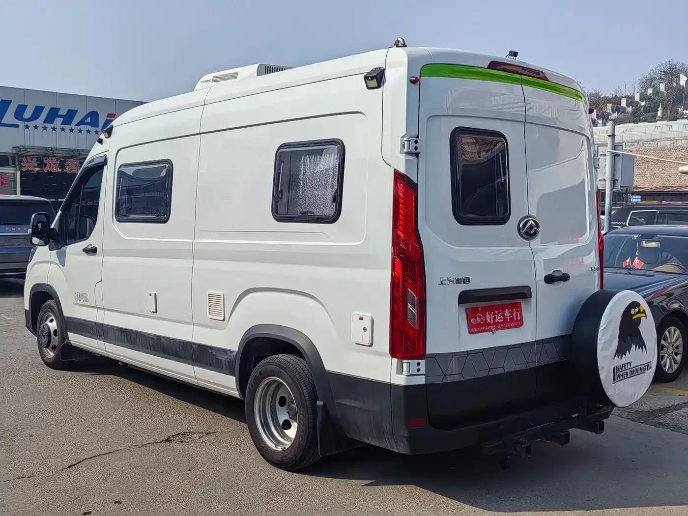 SAIC MAXUS V90 RV 2021 Model 2.0T Traveler V90 Self-propelled Class B Motorhome Luxury Version with Longitudinal Bed — миниатюра 18