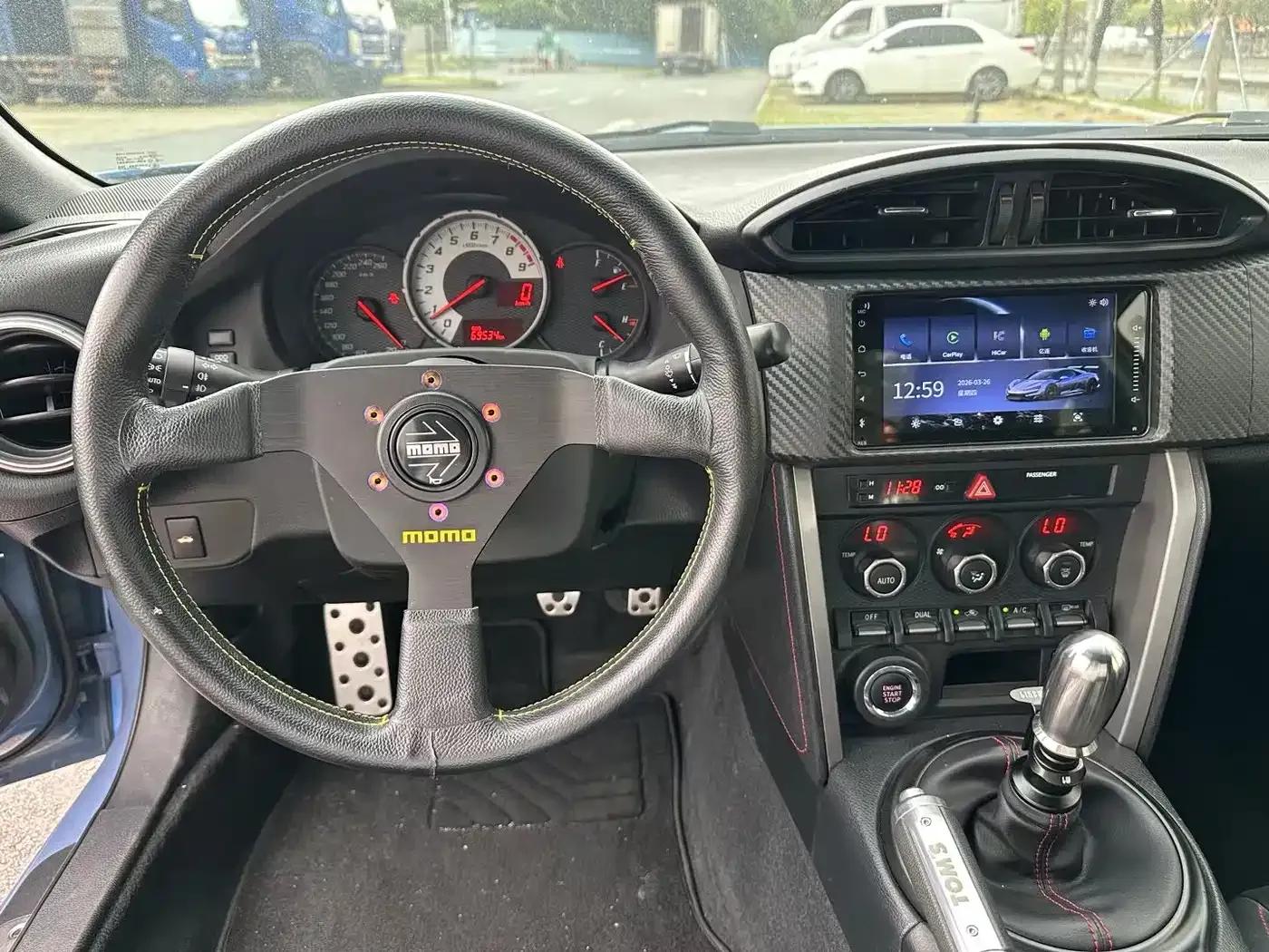 Toyota 86 2014 2.0L Automatic Luxury — миниатюра 5