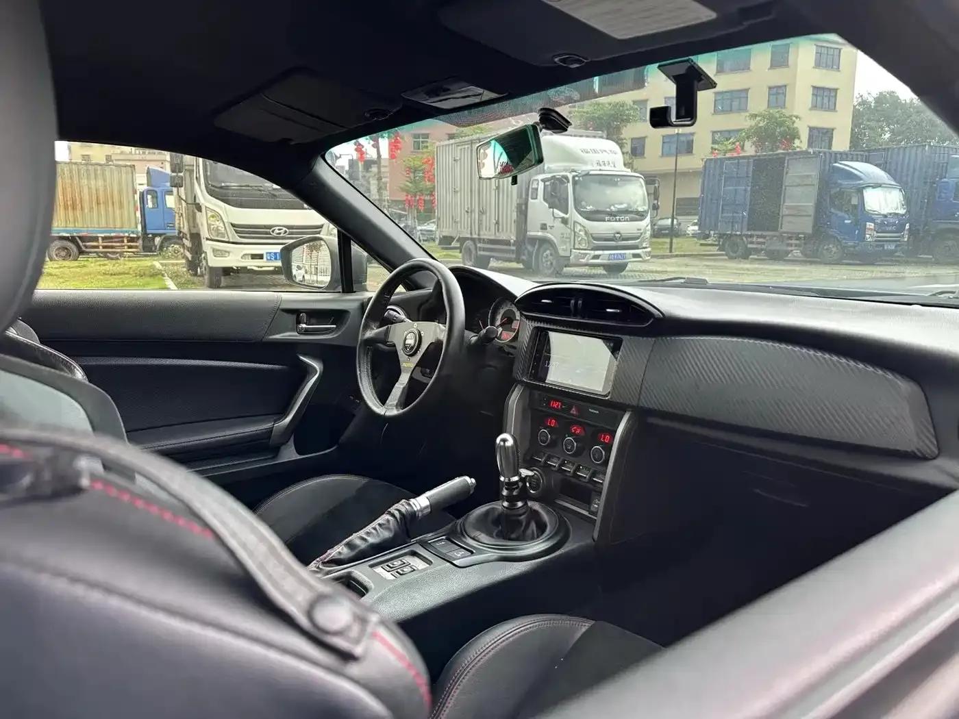 Toyota 86 2014 2.0L Automatic Luxury — миниатюра 6