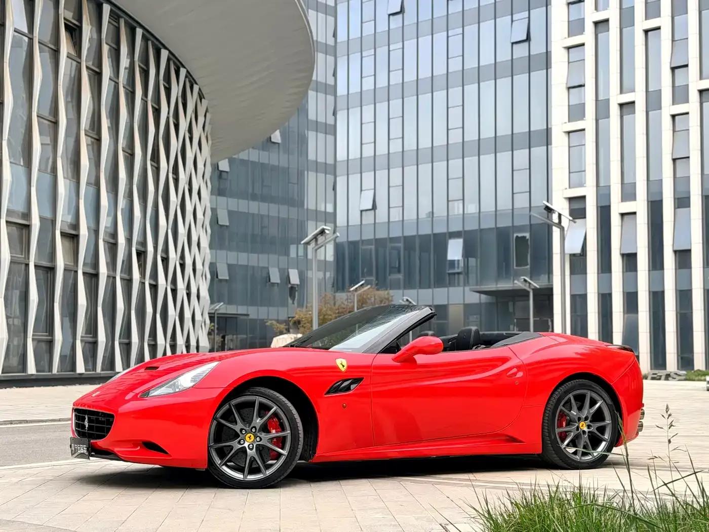California T 2009 4.3L Standard Model — миниатюра 1