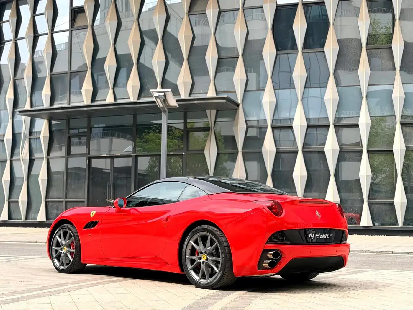 California T 2009 4.3L Standard Model — миниатюра 7