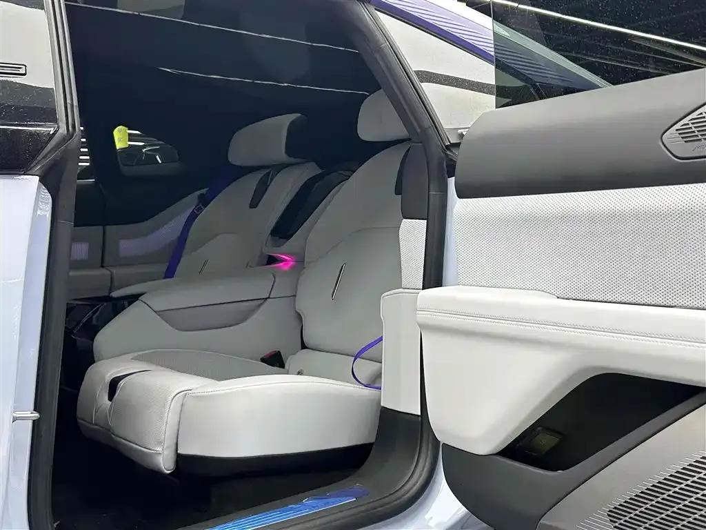 2023 HiPhi Z (Four-seater version) — миниатюра 7