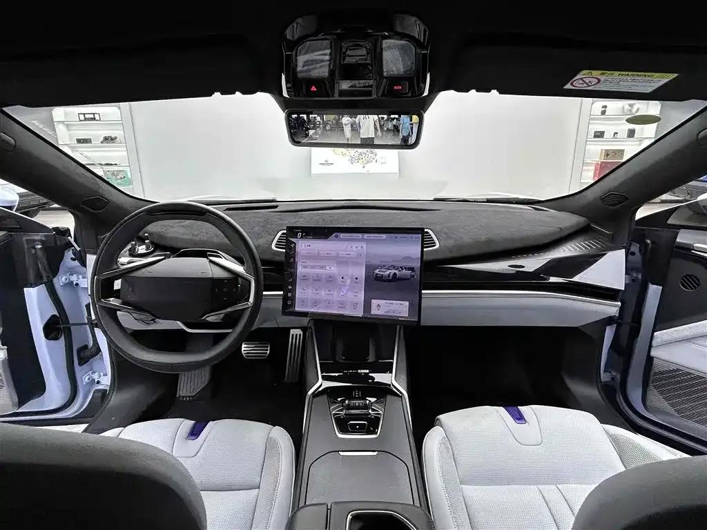 2023 HiPhi Z (Four-seater version) — миниатюра 8