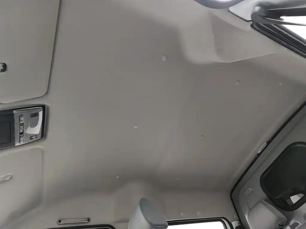 Xiaohaishi X30 CNG 2023 Model 1.5L Natural Gas Wealth-Type Van with 2/5 Seats and No Air Conditioning SWCC15M — миниатюра 14