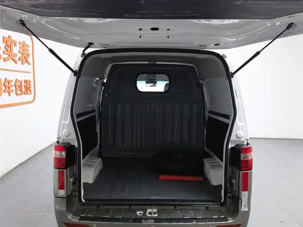 Xiaohaishi X30 CNG 2023 Model 1.5L Natural Gas Wealth-Type Van with 2/5 Seats and No Air Conditioning SWCC15M — миниатюра 16