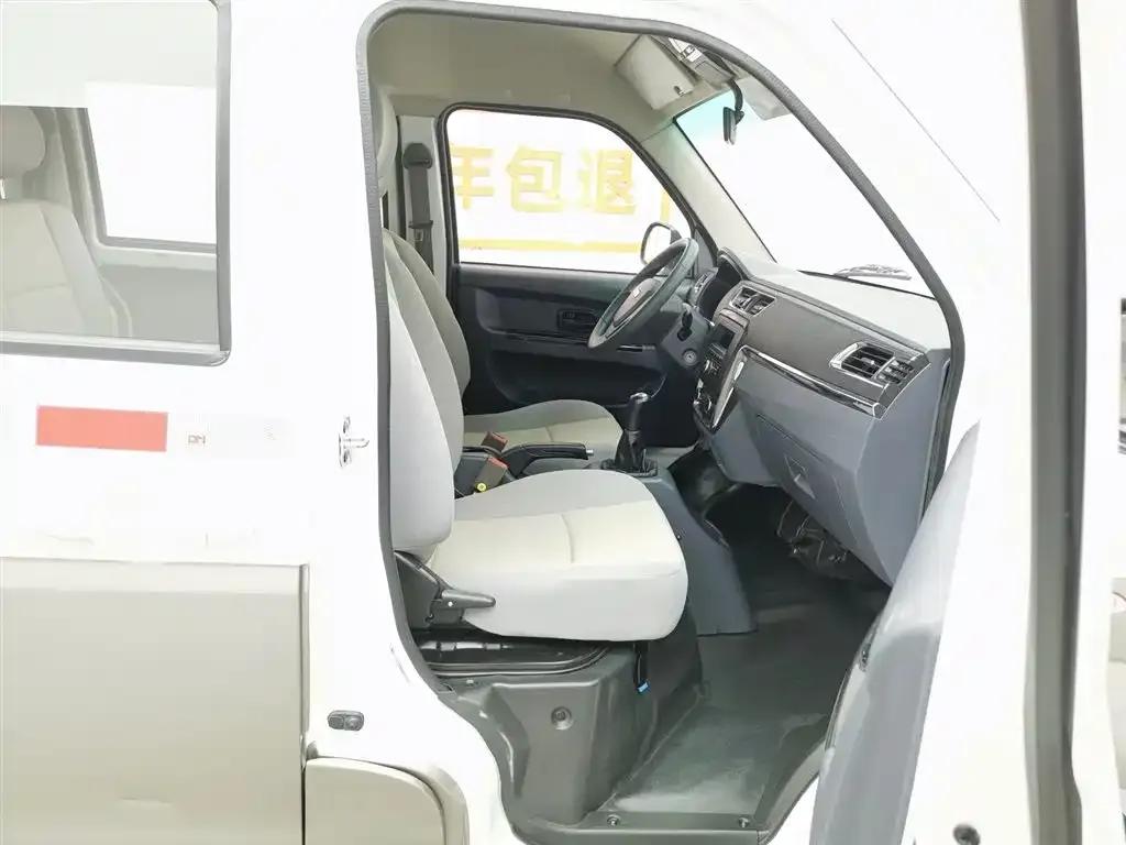 Xiaohaishi X30 CNG 2023 Model 1.5L Natural Gas Wealth-Type Van with 2/5 Seats and No Air Conditioning SWCC15M — миниатюра 23