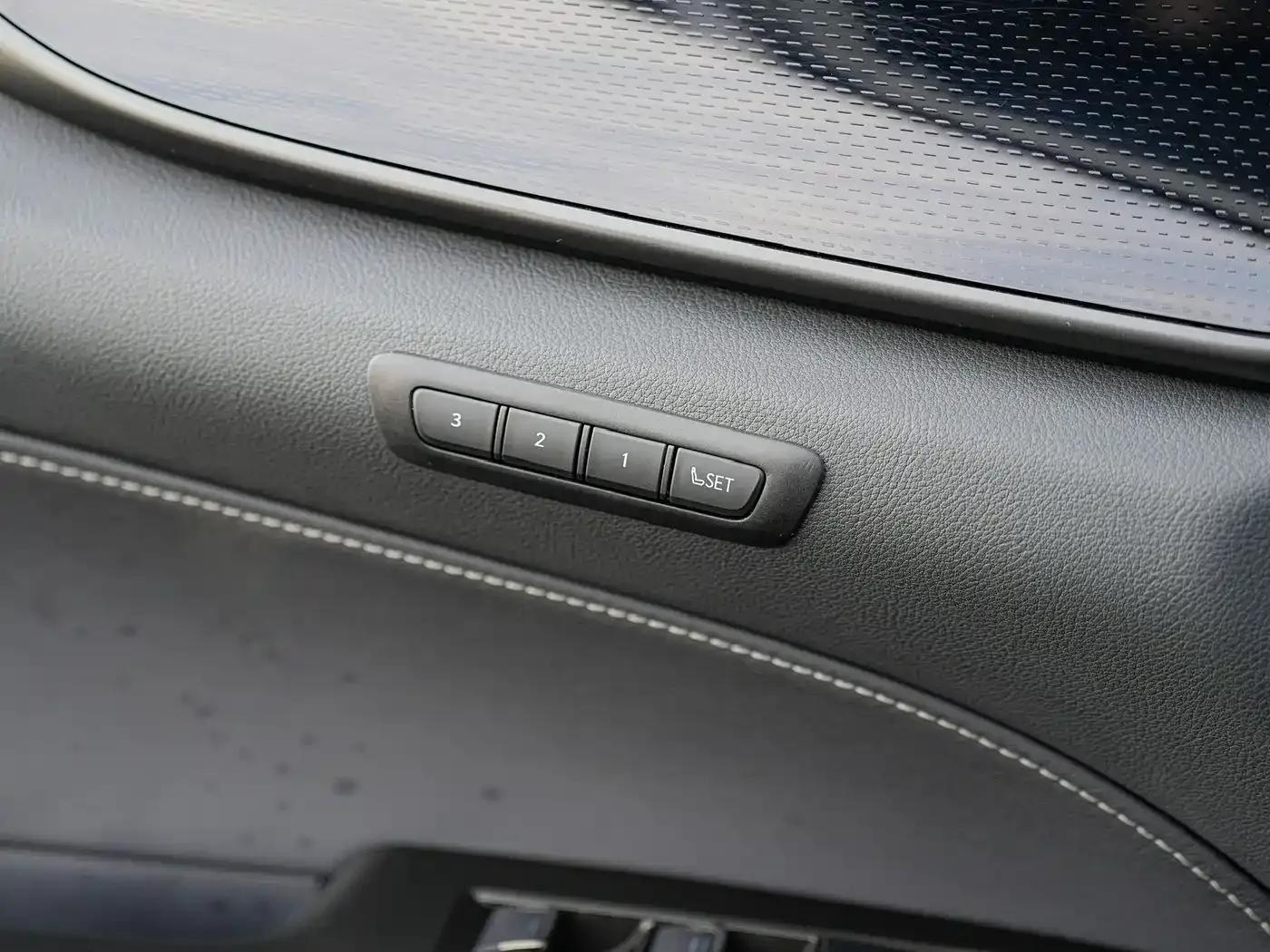 Lexus NX PHEV 2022 400h+ Comfort Edition — миниатюра 22
