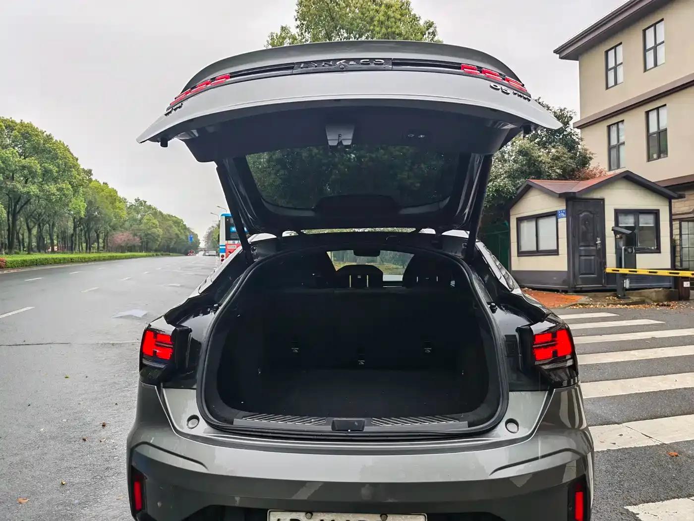 Lynk & Co 05 EM-P 2021 1.5TD PHEV HALO — миниатюра 13