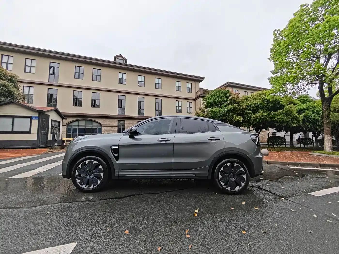 Lynk & Co 05 EM-P 2021 1.5TD PHEV HALO — миниатюра 4