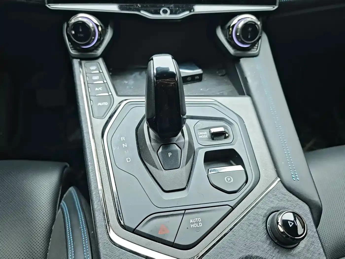 Lynk & Co 05 EM-P 2021 1.5TD PHEV HALO — миниатюра 8