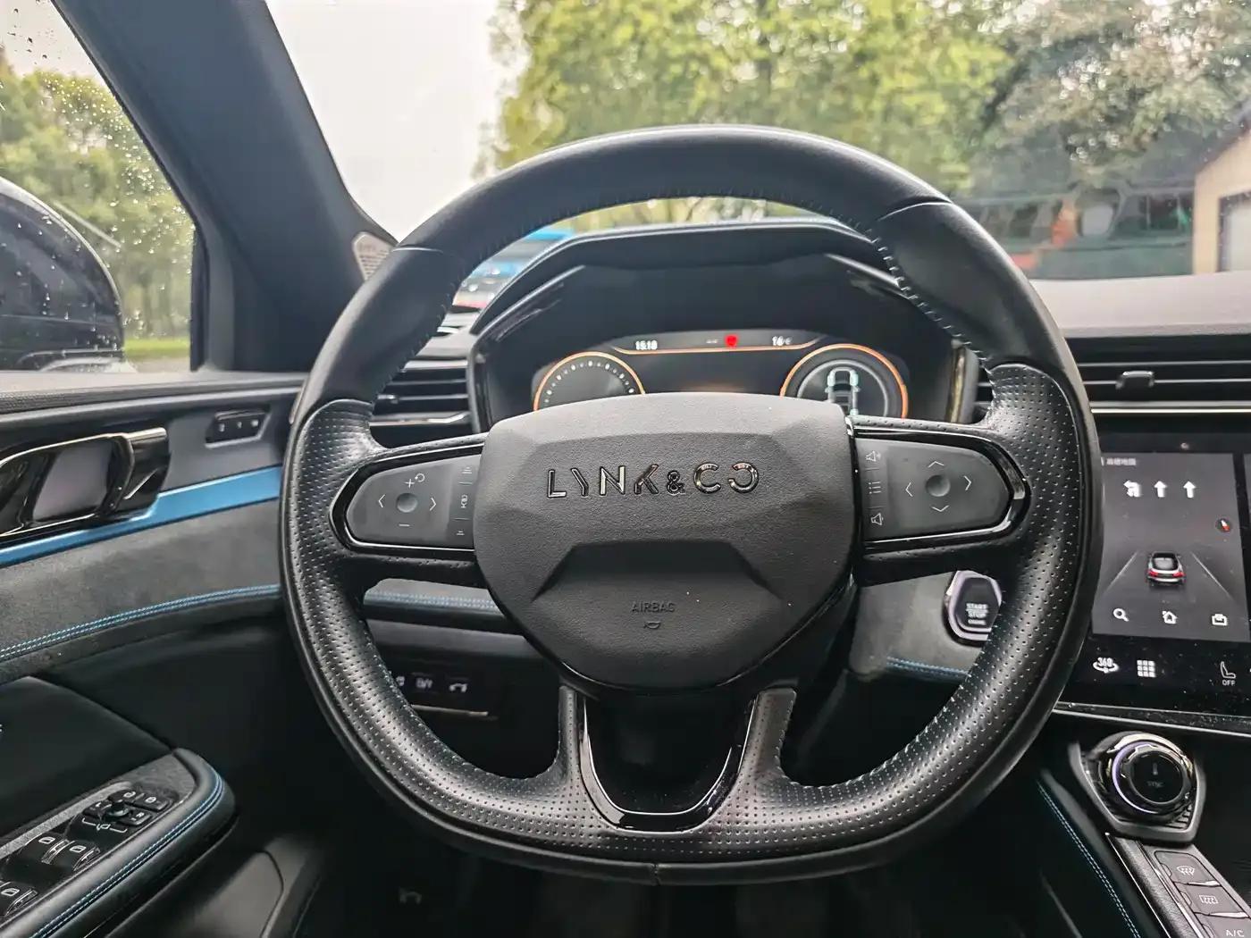Lynk & Co 05 EM-P 2021 1.5TD PHEV HALO — миниатюра 9