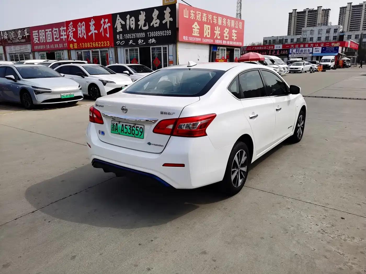 Nissan Sylphy EV 2018 Smart Edition — миниатюра 7