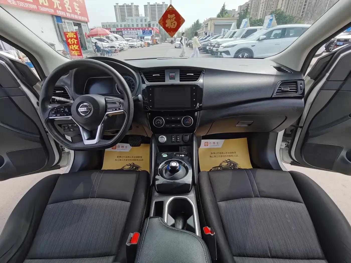 Nissan Sylphy EV 2018 Smart Edition — миниатюра 9