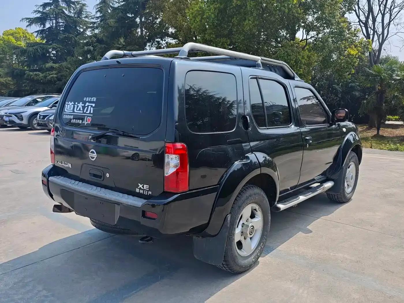Nissan Paladin 2008 2.4L 2WD Standard Edition — миниатюра 10