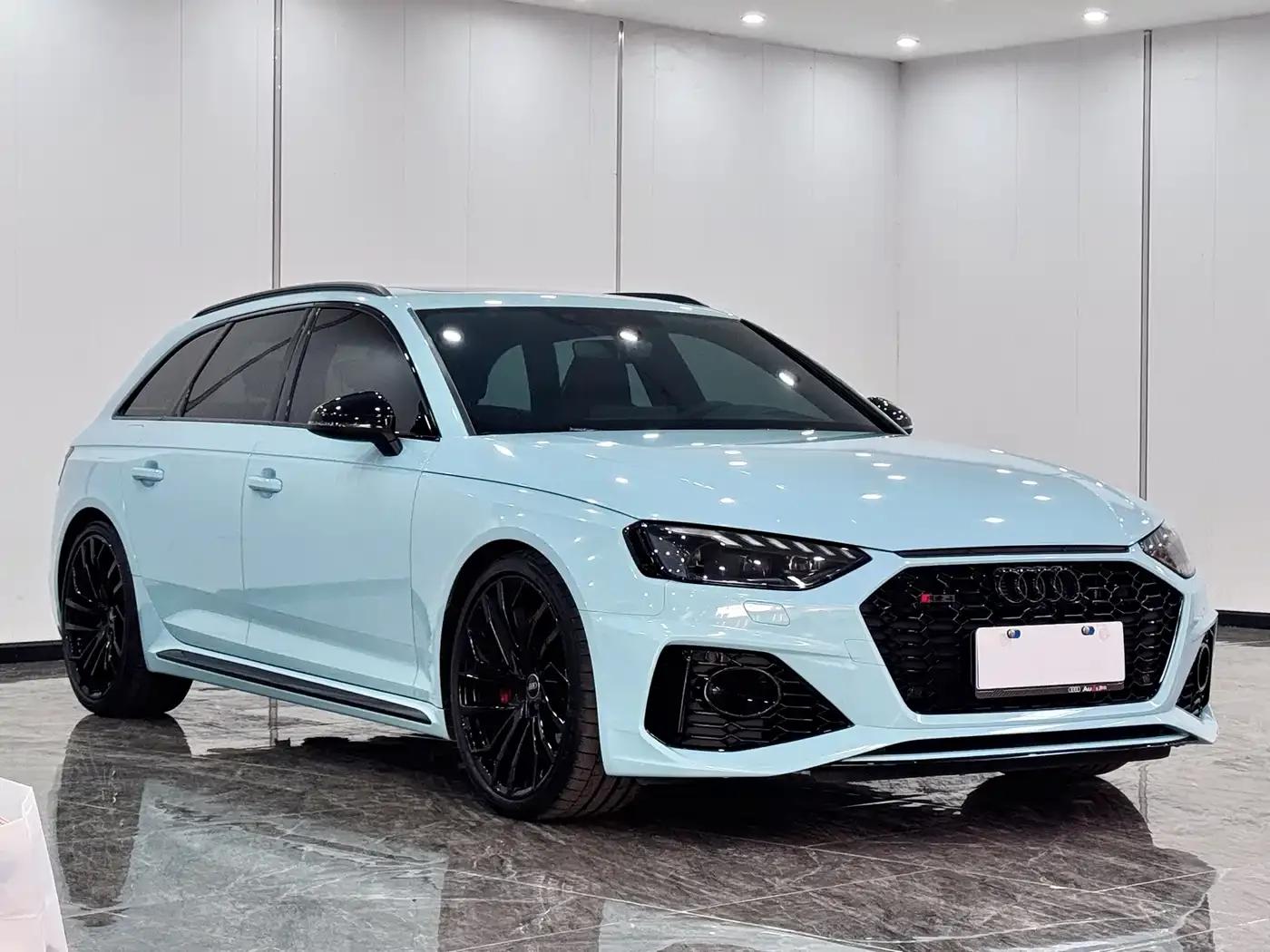 2024 Audi RS 4 RS4 Avant Sport Edition — миниатюра 2