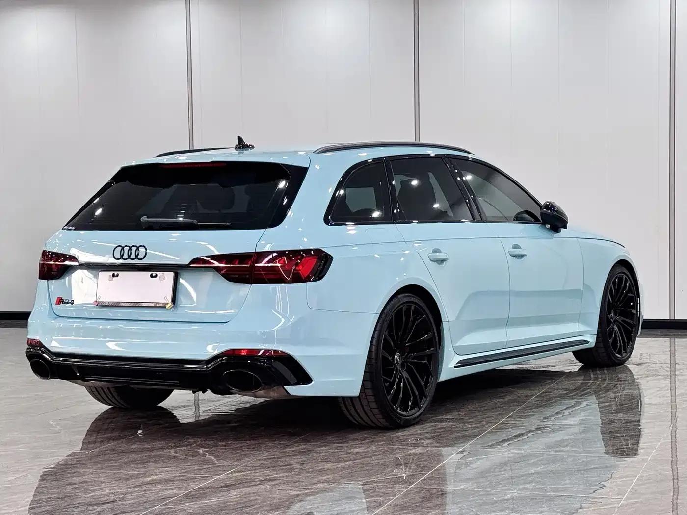 2024 Audi RS 4 RS4 Avant Sport Edition — миниатюра 4