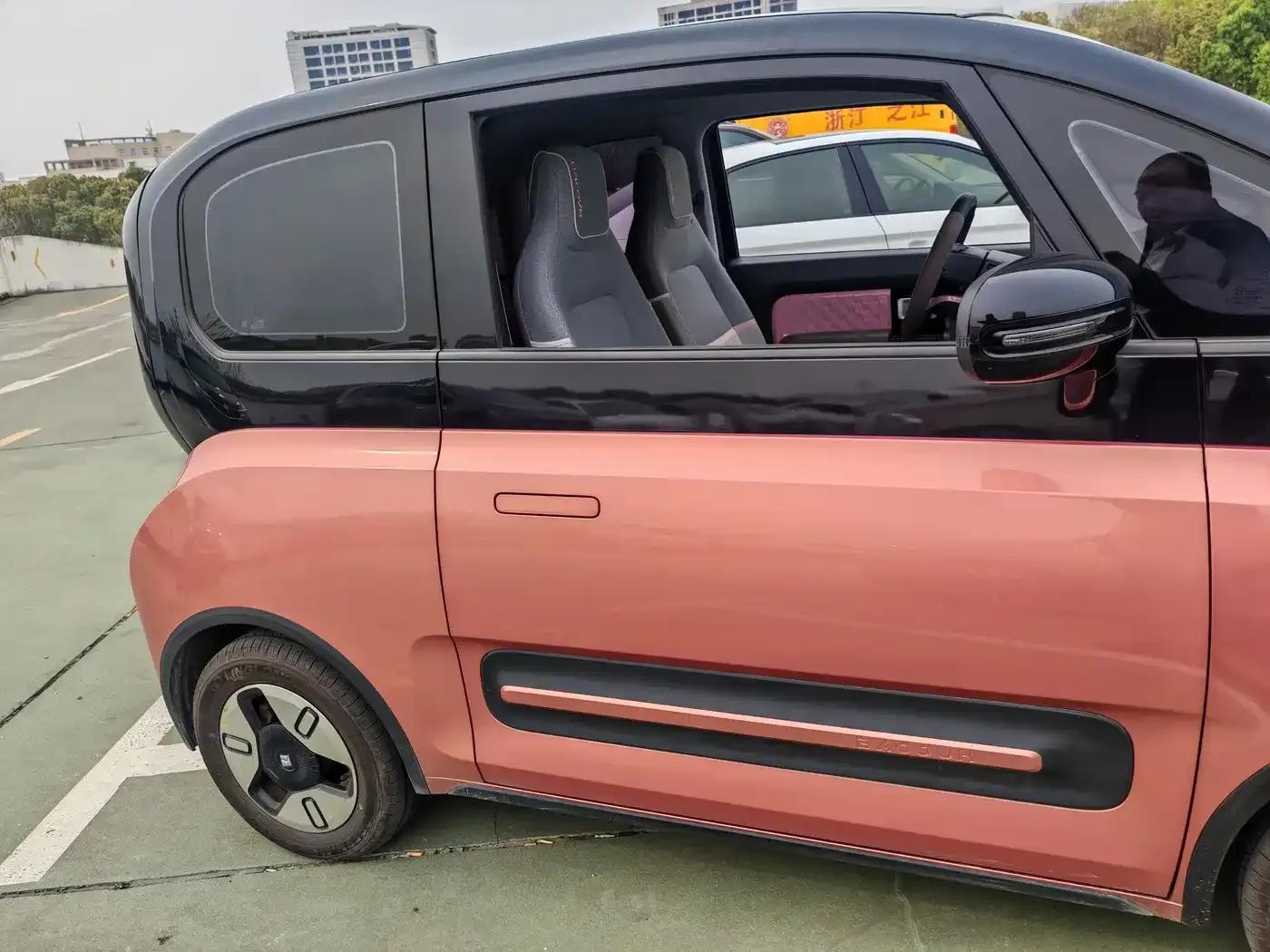Baojun E300 2020 Plus Interstellar Intelligent Driving Edition — миниатюра 9