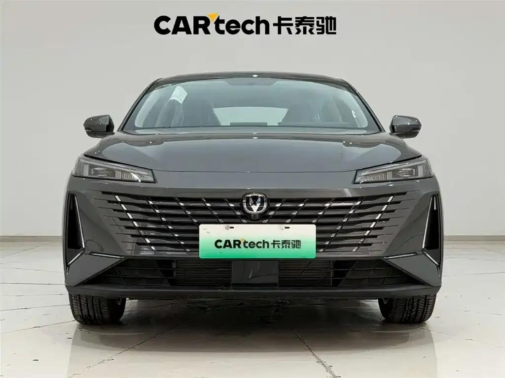 Changan Eado PHEV 2025 Smart Blue Whale 145KM High-Performance Edition — миниатюра 3