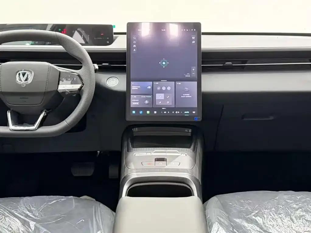 Changan Eado PHEV 2025 Smart Blue Whale 145KM High-Performance Edition — миниатюра 25