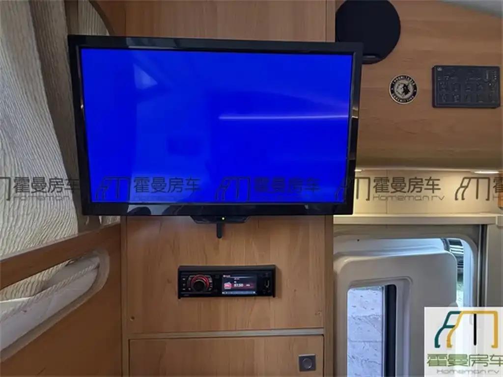 SAIC MAXUS V80C Motorhome 2017 Model 2.5T Diesel Version — миниатюра 11