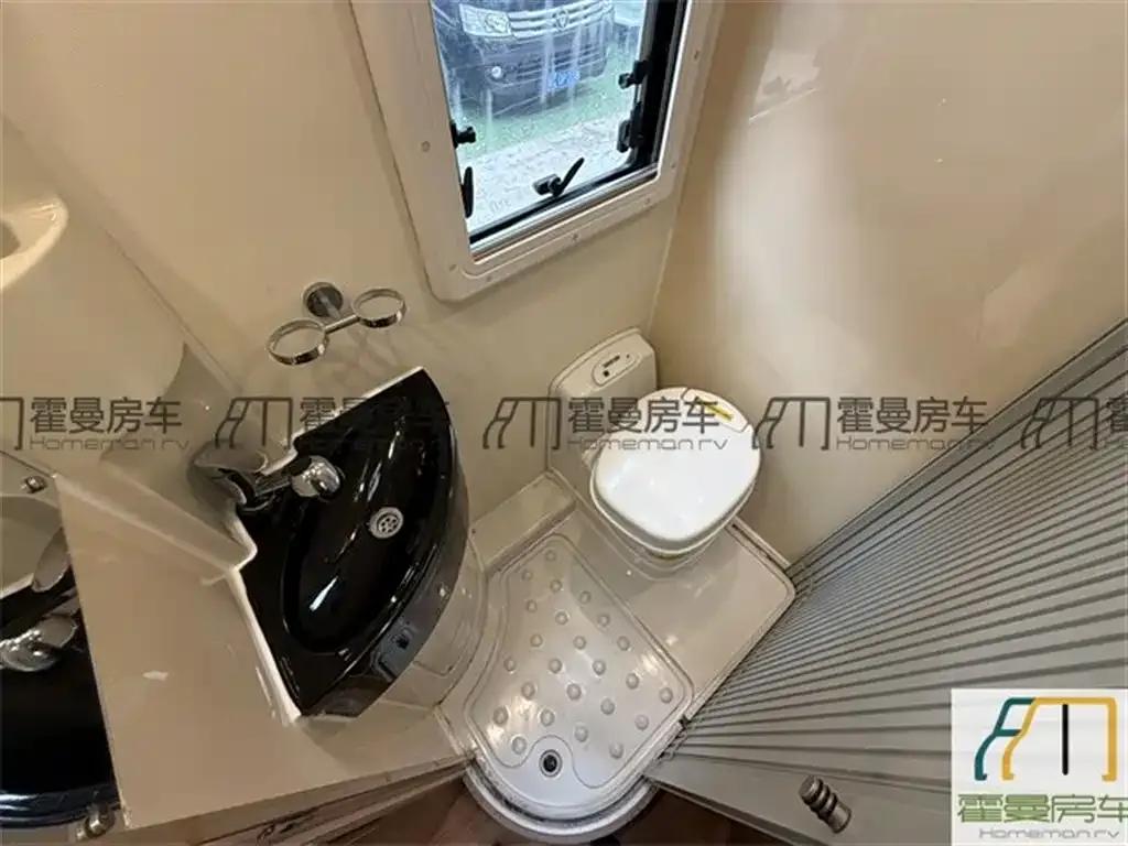 SAIC MAXUS V80C Motorhome 2017 Model 2.5T Diesel Version — миниатюра 14