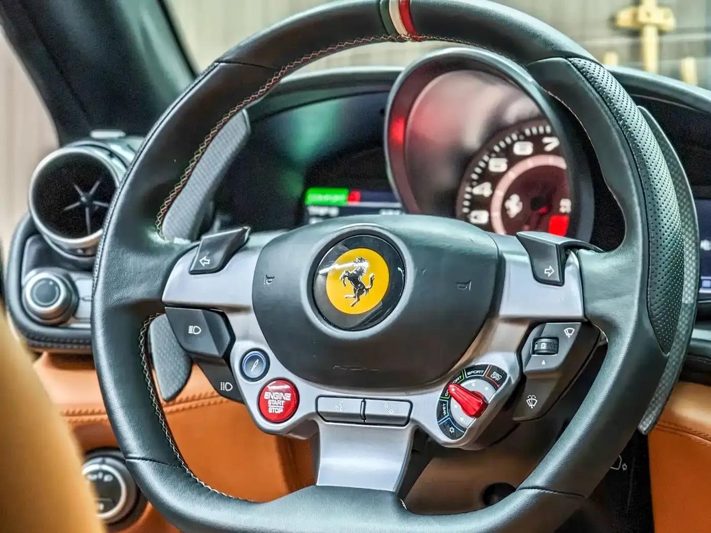 2016 GTC4Lusso 6.3L V12 — миниатюра 15