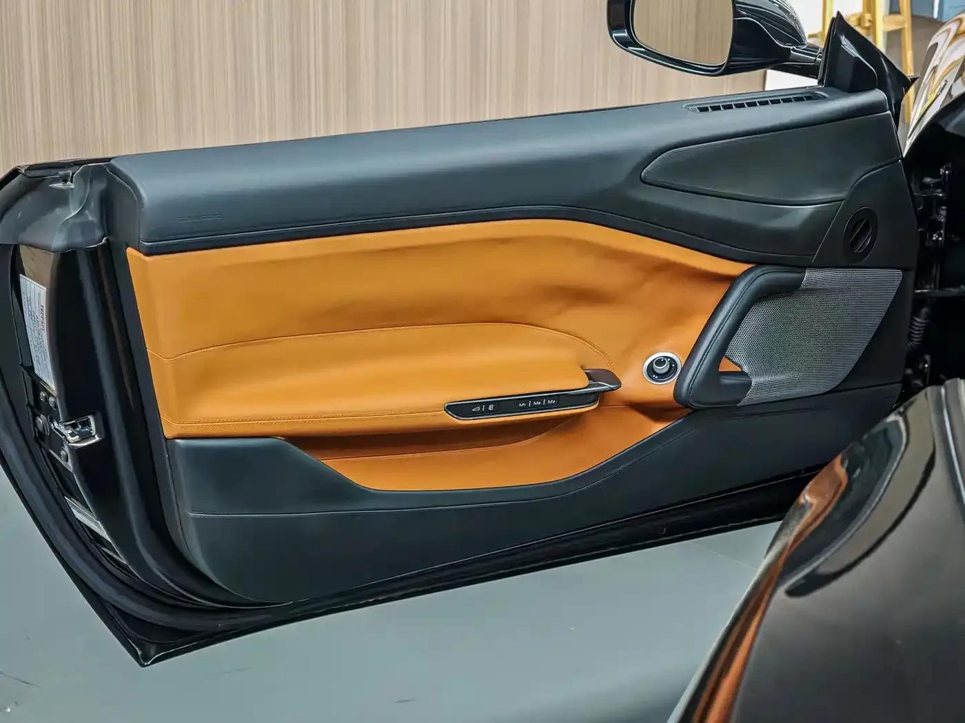 2016 GTC4Lusso 6.3L V12 — миниатюра 18