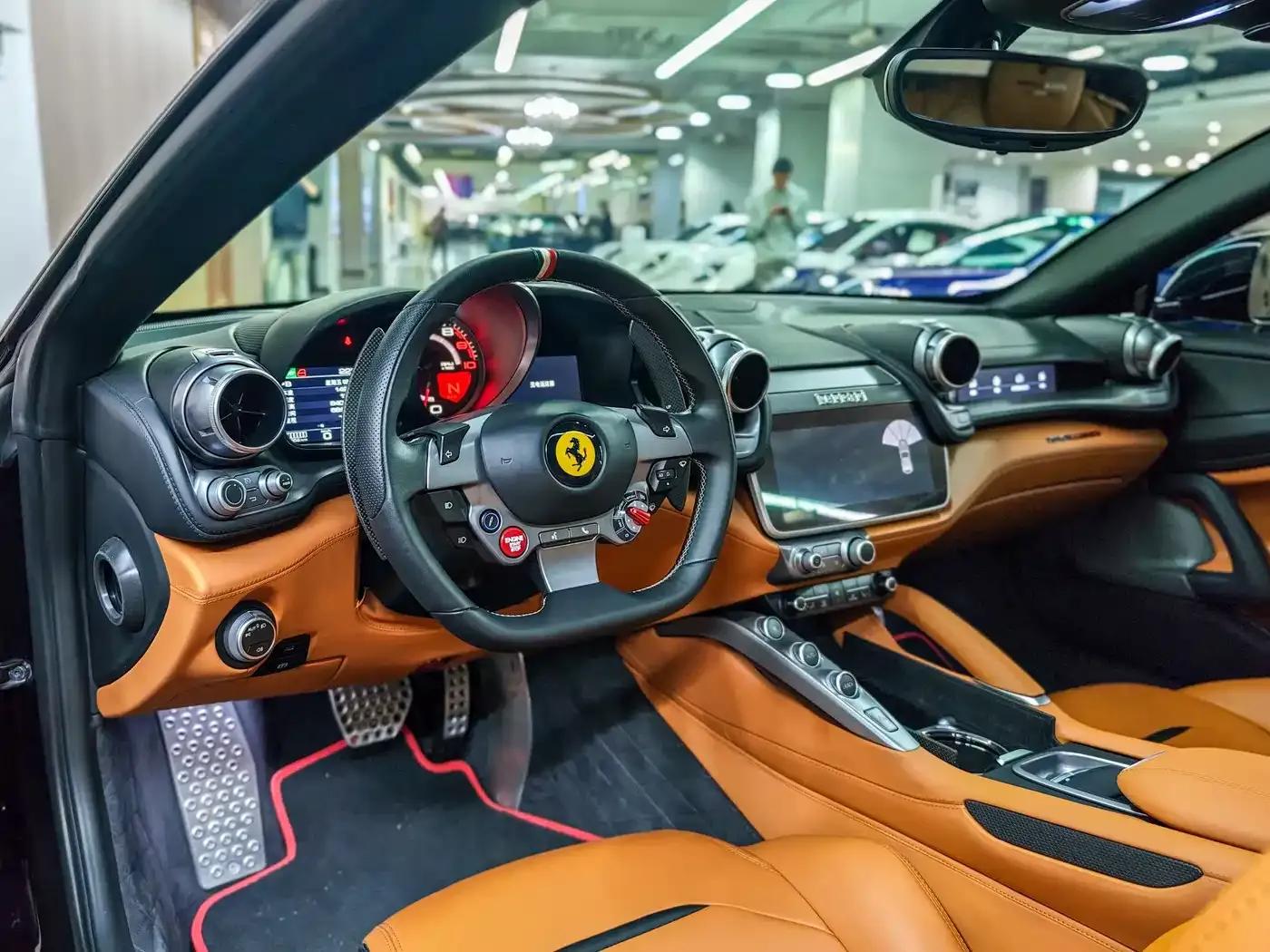 2016 GTC4Lusso 6.3L V12 — миниатюра 9