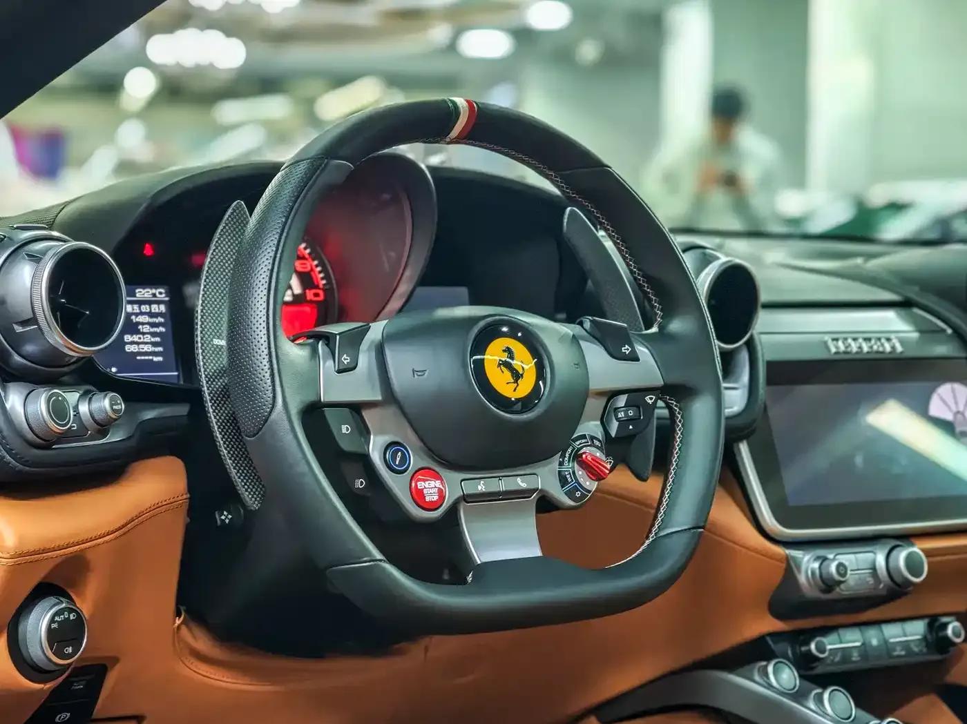 2016 GTC4Lusso 6.3L V12 — миниатюра 10