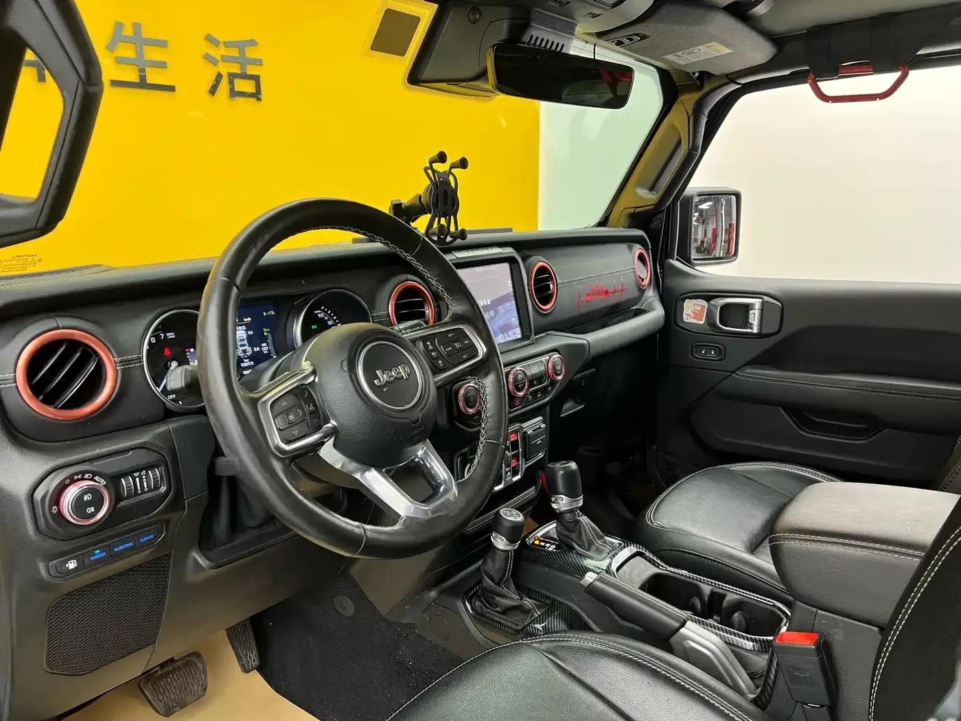 Jeep Wrangler New Energy 2021 Model 4-Door 2.0T 4xe Sahara — миниатюра 5