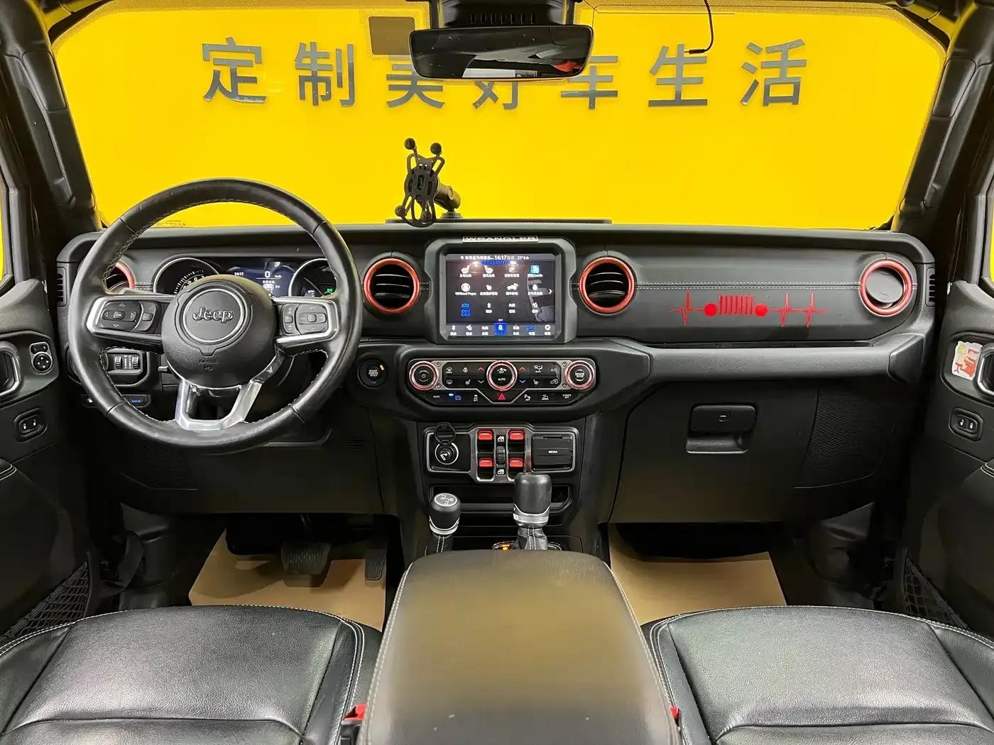 Jeep Wrangler New Energy 2021 Model 4-Door 2.0T 4xe Sahara — миниатюра 9