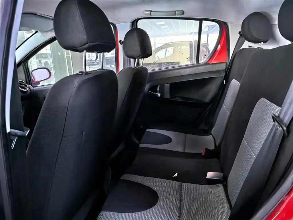 Geely GX2 2012 1.5L Automatic Standard II — миниатюра 3