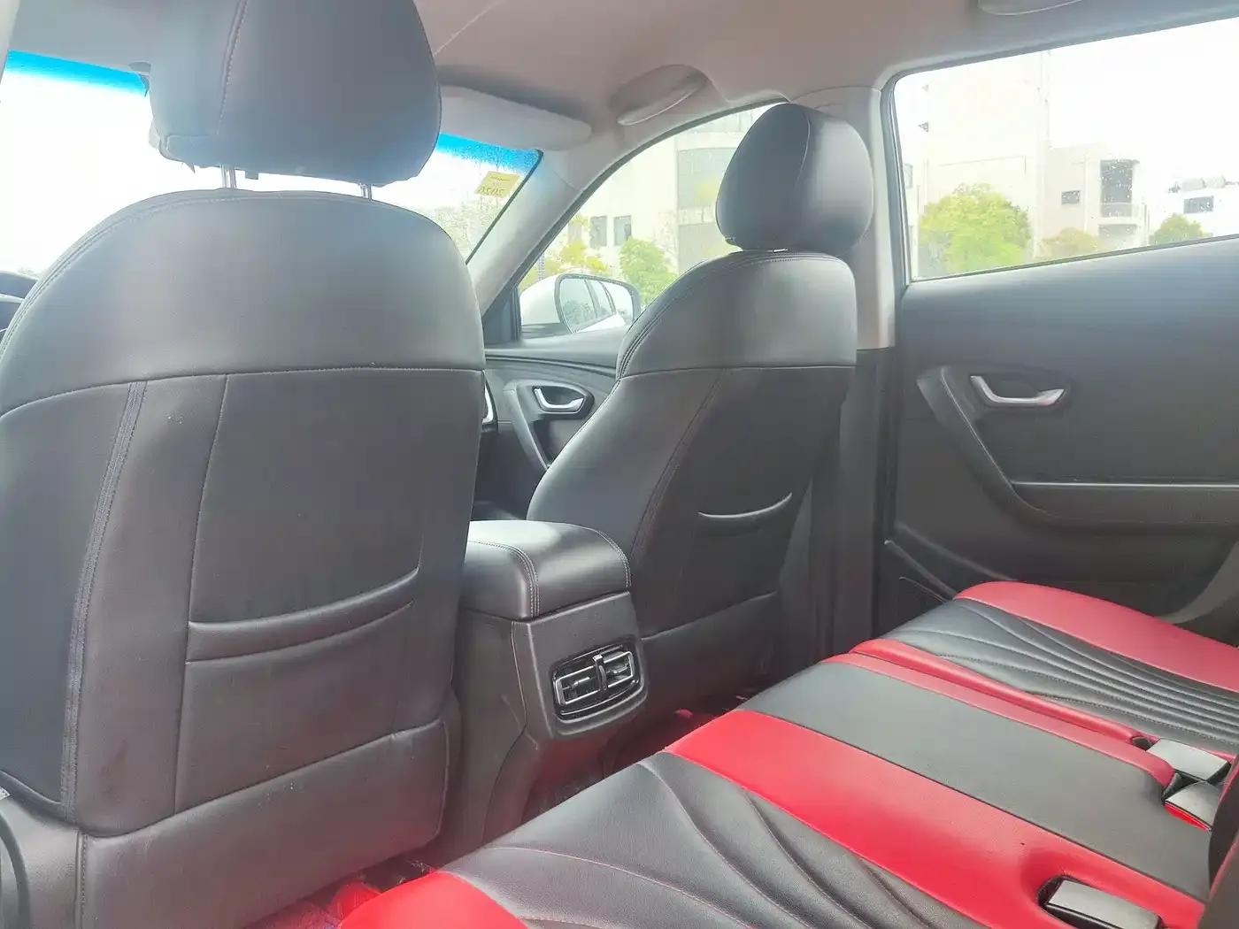 Jetour X70M 2020 Facelift 1.5T DCT Companion 7-Seater — миниатюра 5