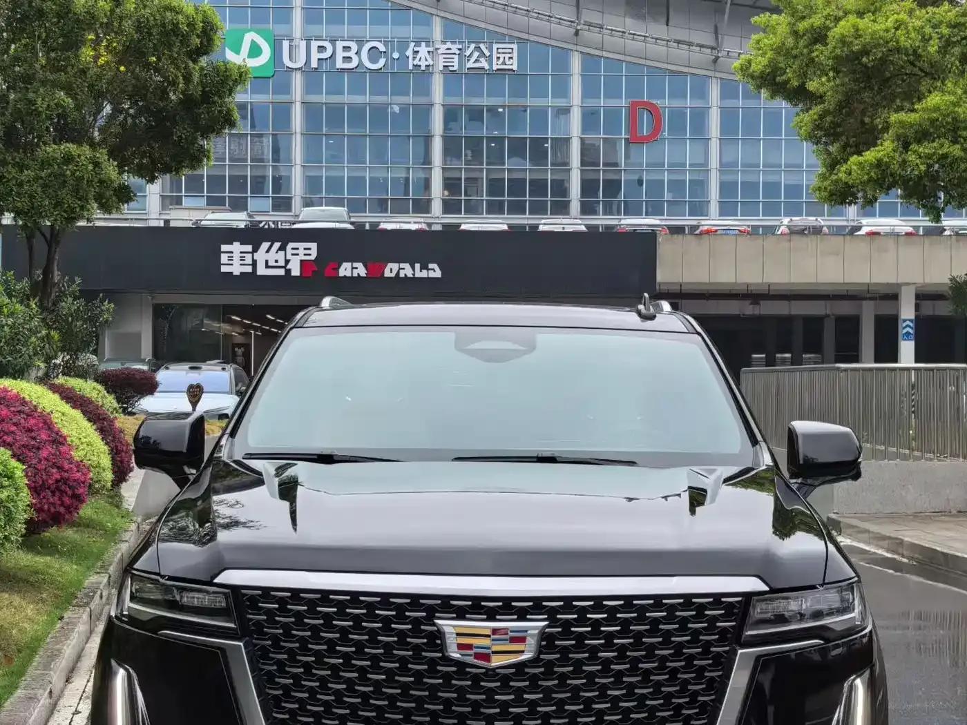 2024 Cadillac Escalade 6.2L Extended Version — миниатюра 2
