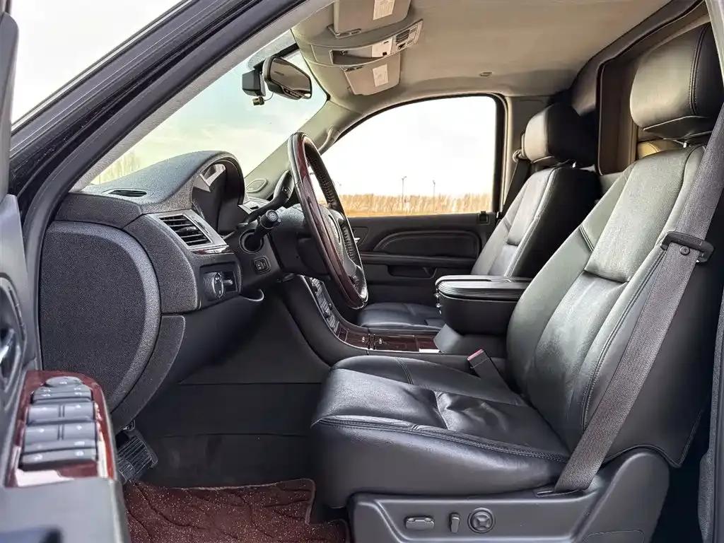 2012 Cadillac Escalade 6.2L Presidential Edition — миниатюра 14