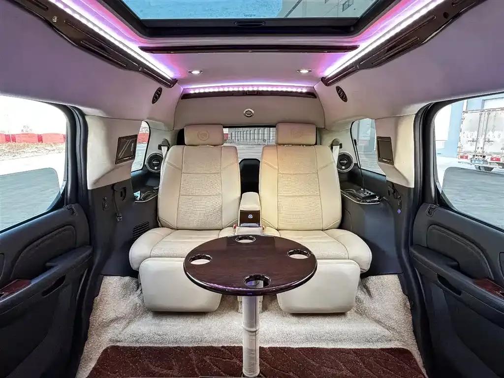 2012 Cadillac Escalade 6.2L Presidential Edition — миниатюра 20