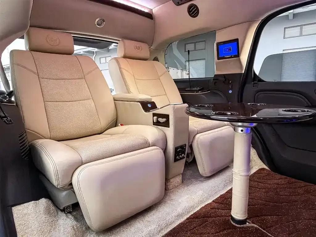 2012 Cadillac Escalade 6.2L Presidential Edition — миниатюра 25