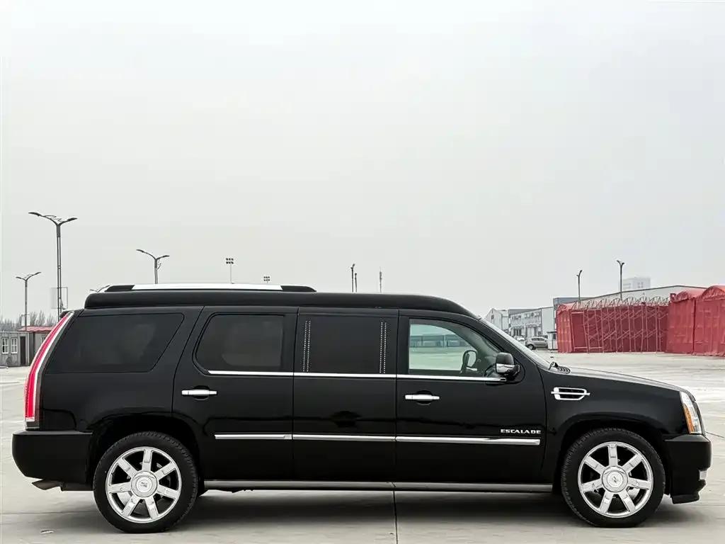 2012 Cadillac Escalade 6.2L Presidential Edition — миниатюра 8