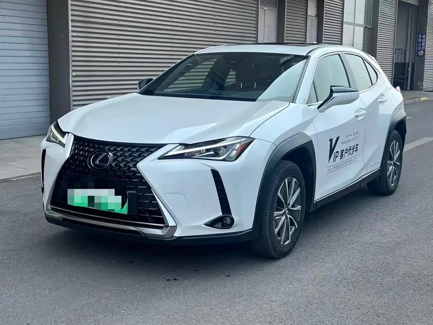 Lexus UX PHEV 2020 300e Pure Enjoyment Edition — миниатюра 1