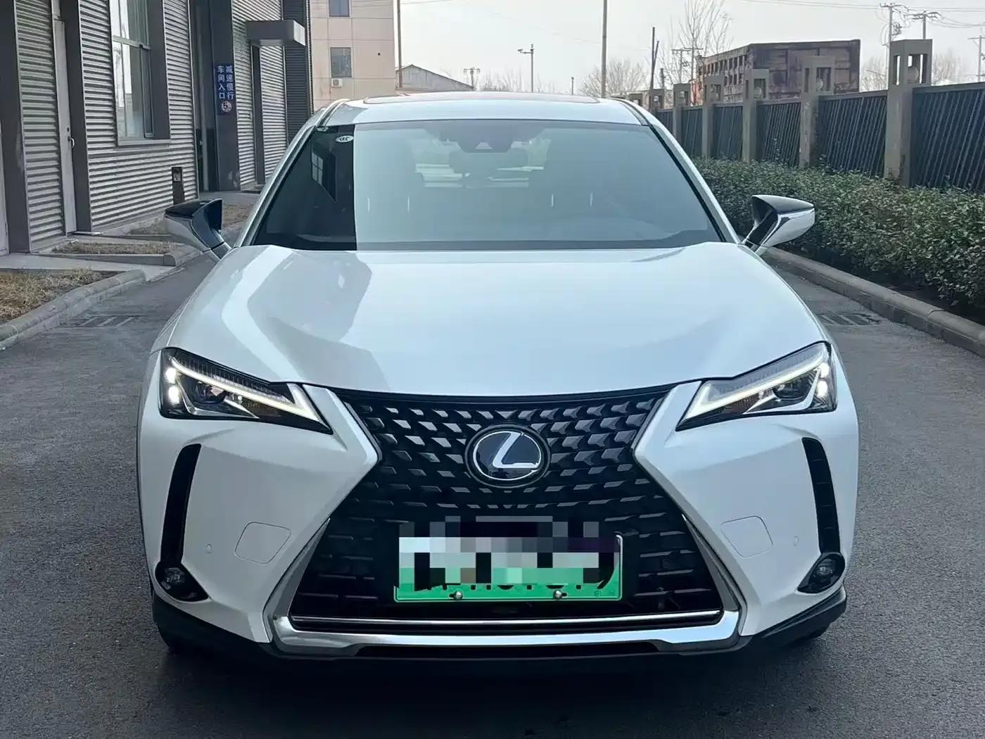 Lexus UX PHEV 2020 300e Pure Enjoyment Edition — миниатюра 2